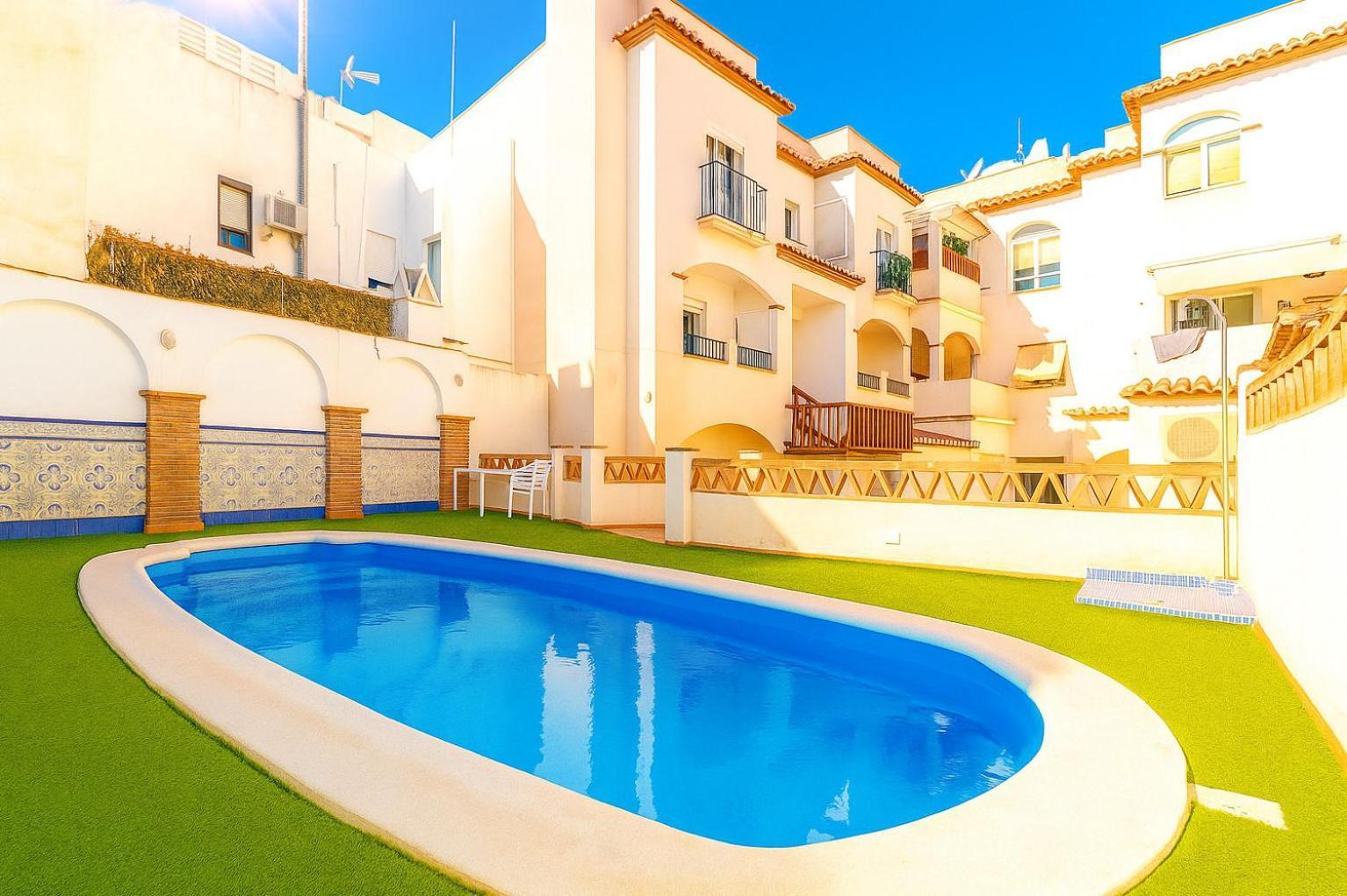 Appartement Pescia Con Piscina En Centro De